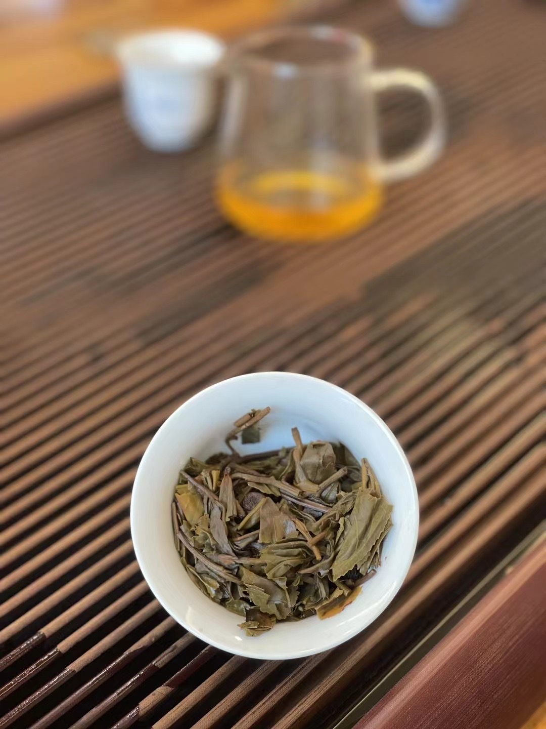 2010年 易武正山野生茶 特级品一颗树生饼 357克 清甜爽口 4