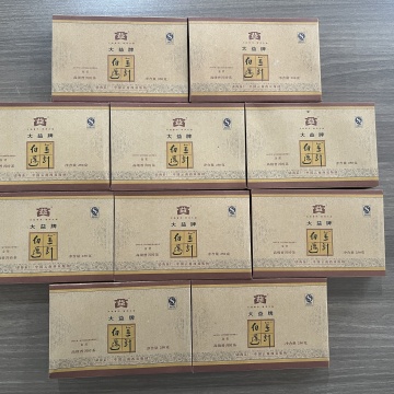 2006年大益601金针白莲砖 250克 熟茶