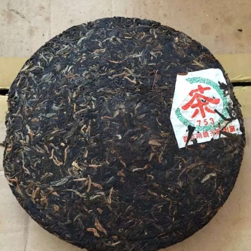 2005年 南嶠茶厂 357克青饼 乔木生茶 753常规普洱生茶