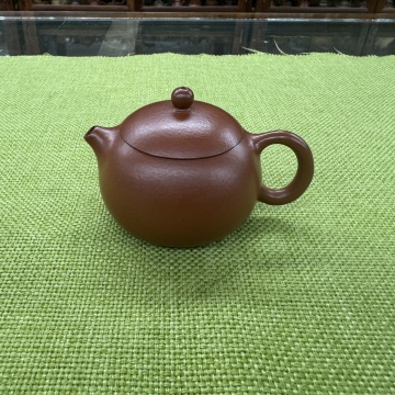 作品名称：西施 泥料：原矿朱泥 容量：100cc 作者：孟臣