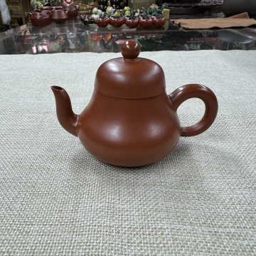 作品：思亭 泥料：原矿朱泥 容量：130cc 