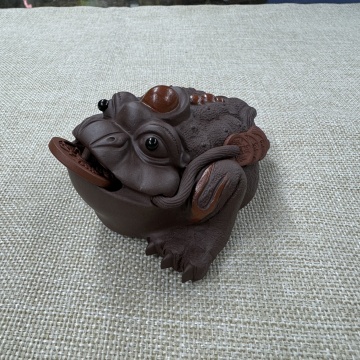 紫砂茶宠紫泥雕塑茶玩礼品 鸿运当头金蟾