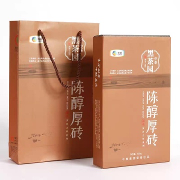 2015年中茶黑茶园·陈醇厚砖（800克/片）